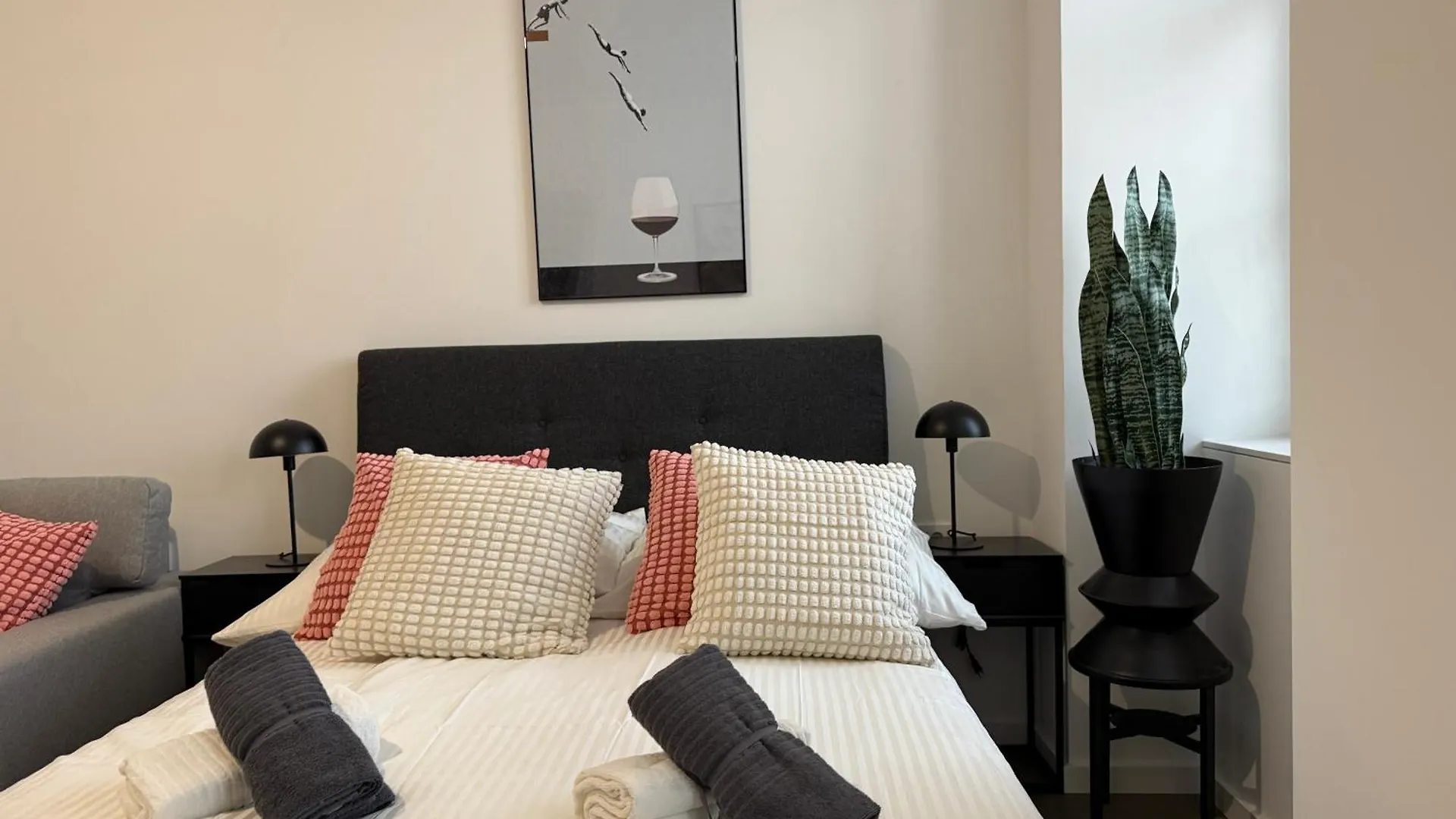 Renovated Premium Central Apartment Vienna