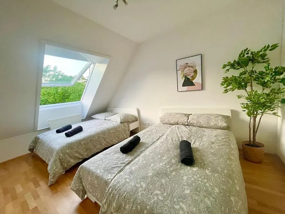 Modern & Spacious Apartment - Free Parking Bécs 0*,